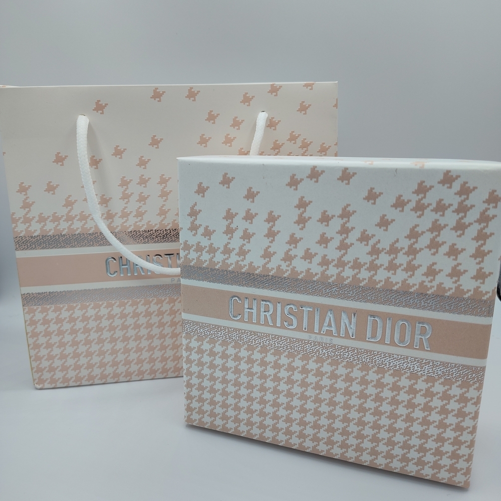 Dior 2022 Holiday Fragrance Stone Red Ornament Ribbon Gift Box Limited Edition - Picture 6 of 6